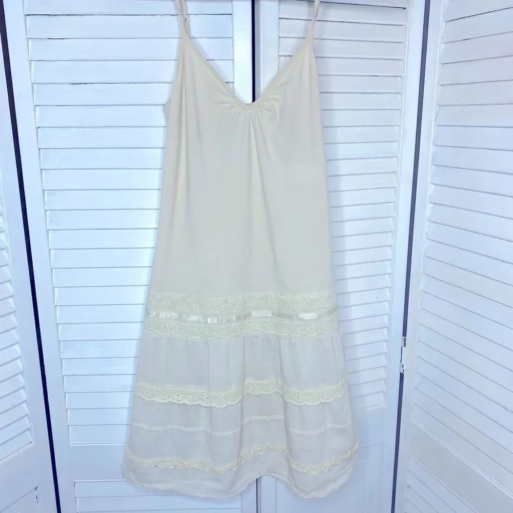 Cream V-Neck Dress - Picture 9 of 11